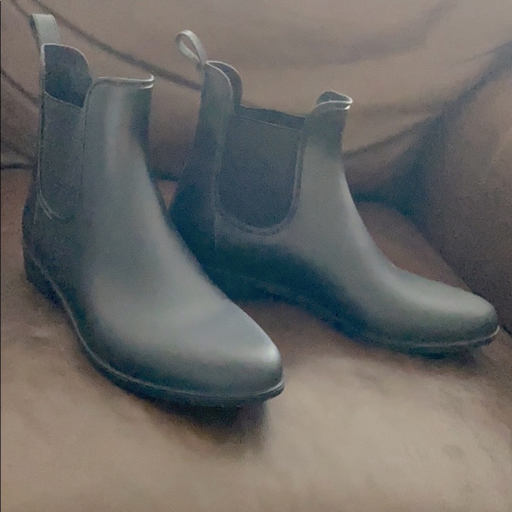 Designer RainBoots size 11 in women